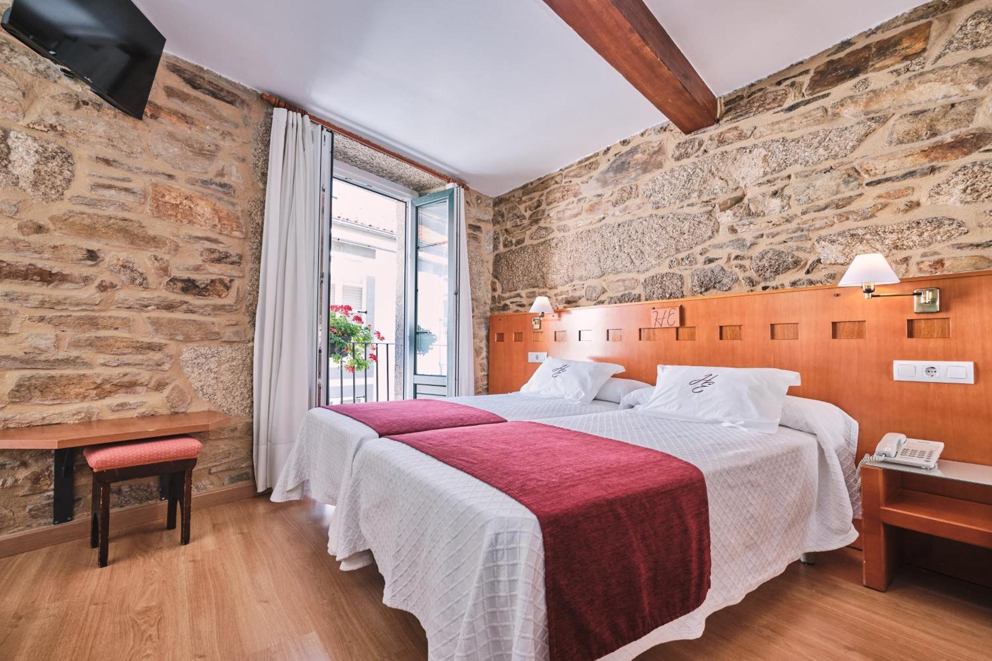 Triple Room,1549499140:JPEG